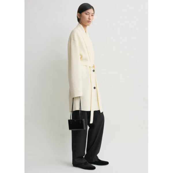 Totême Shawl-lapel robe in Ecru - Knitwear - Scandinavian Minimalist Luxury at Luxury Shoes 