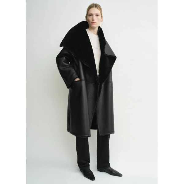 Totême Shearling wrap coat in Black - Coats - Scandinavian Minimalist Luxury at Luxury Shoes 