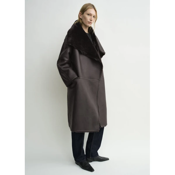 Totême Shearling wrap coat in Dark brown - Coats - Scandinavian Minimalist Luxury at Luxury Shoes 