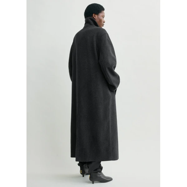 Totême Shield coat charcoal in Charcoal melange - Coats - Scandinavian Minimalist Luxury at Luxury Shoes 
