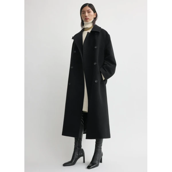 Totême Shield coat in Black - Coats - Scandinavian Minimalist Luxury at Luxury Shoes 