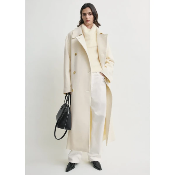 Totême Shield coat in Ecru - Coats - Scandinavian Minimalist Luxury at Luxury Shoes 