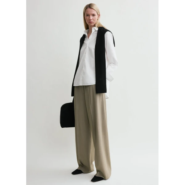 Totême Signature cotton shirt in White - Tops - Scandinavian Minimalist Luxury at Luxury Shoes 