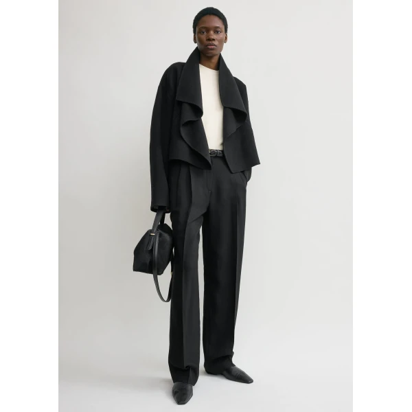 Totême Signature doublé jacket in Black - Jackets - Scandinavian Minimalist Luxury at Luxury Shoes 