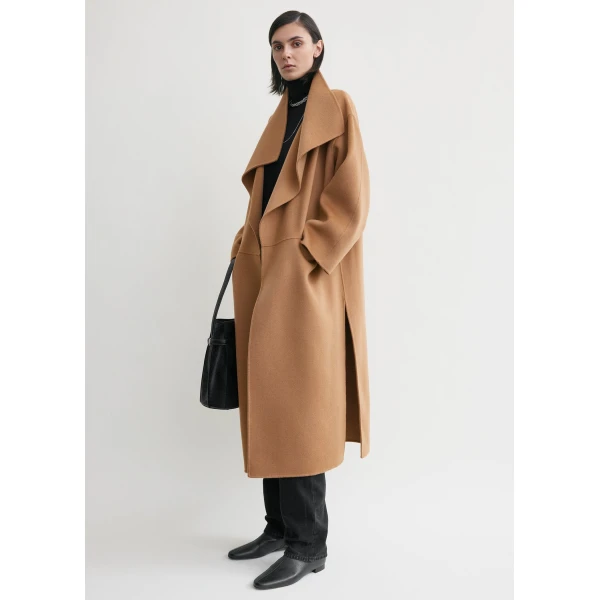 Totême Signature wool cashmere coat in Camel - Coats - Scandinavian Minimalist Luxury at Luxury Shoes 