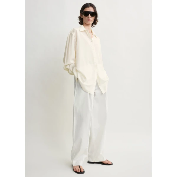 Totême Silk crepe shirt in Off-white - Tops - Scandinavian Minimalist Luxury at Luxury Shoes 
