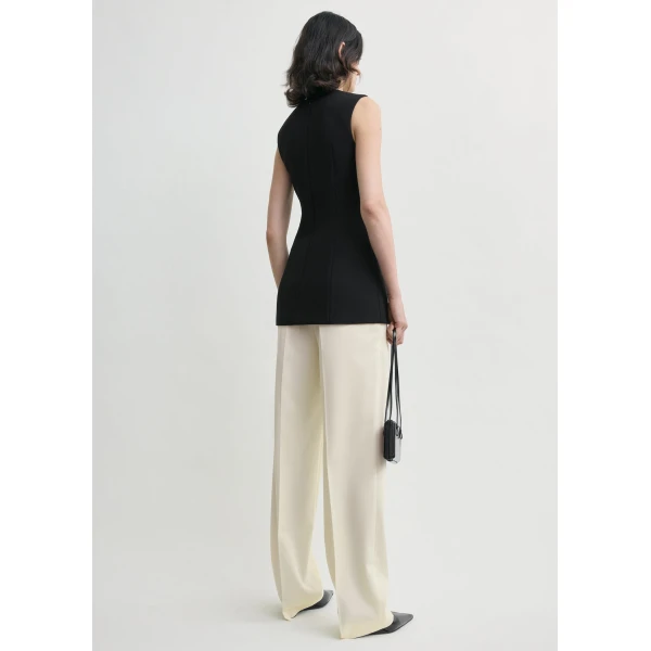 Totême Sleeveless pocket top in Black - Tops - Scandinavian Minimalist Luxury at Luxury Shoes 
