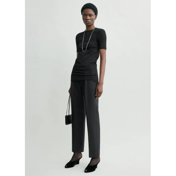 Totême Slim evening trousers in Black - Pants - Scandinavian Minimalist Luxury at Luxury Shoes 