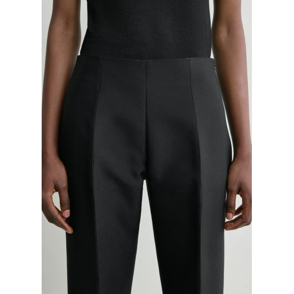 Totême Slim evening trousers in Black - Pants - Scandinavian Minimalist Luxury at Luxury Shoes 