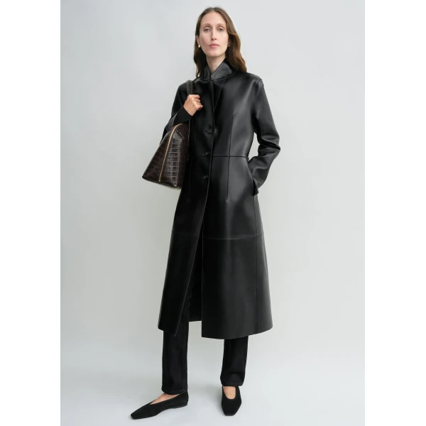 Totême Slim leather coat in Black - Coats - Scandinavian Minimalist Luxury at Luxury Shoes 