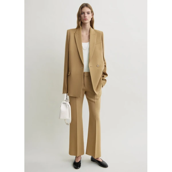 Totême Slim tailored blazer in Beige - Jackets - Scandinavian Minimalist Luxury at Luxury Shoes 