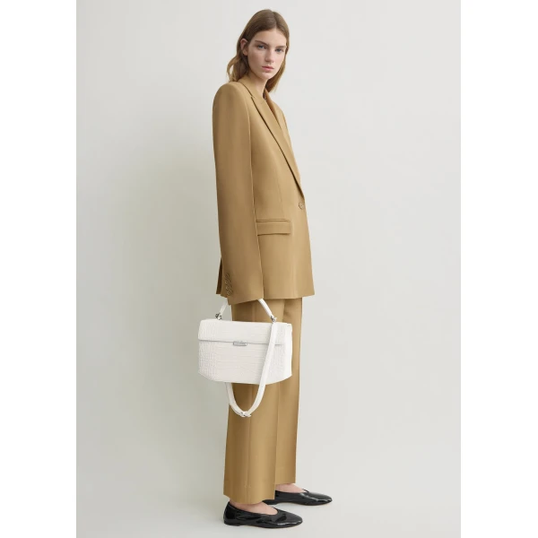 Totême Slim tailored blazer in Beige - Jackets - Scandinavian Minimalist Luxury at Luxury Shoes 