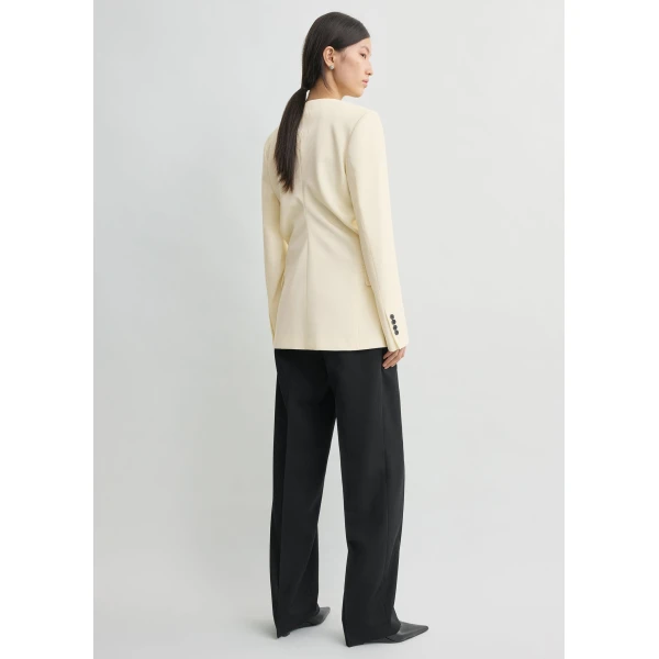 Totême Slouch blazer in Off-white - Jackets - Scandinavian Minimalist Luxury at Luxury Shoes 