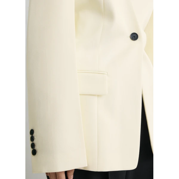 Totême Slouch blazer in Off-white - Jackets - Scandinavian Minimalist Luxury at Luxury Shoes 