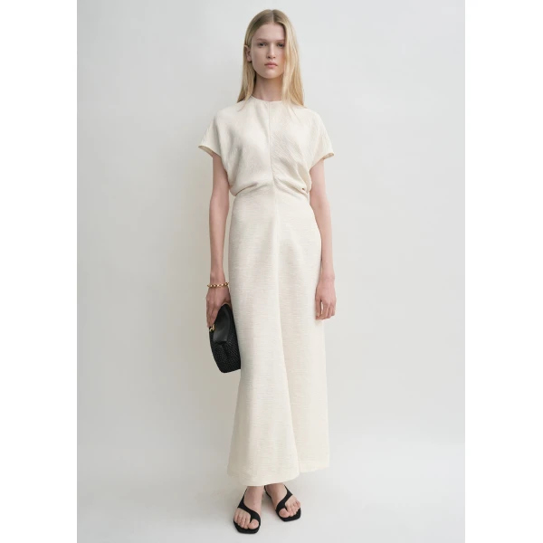 Totême Slouch waist crinkled dress in Cream - Dresses - Scandinavian Minimalist Luxury at Luxury Shoes 