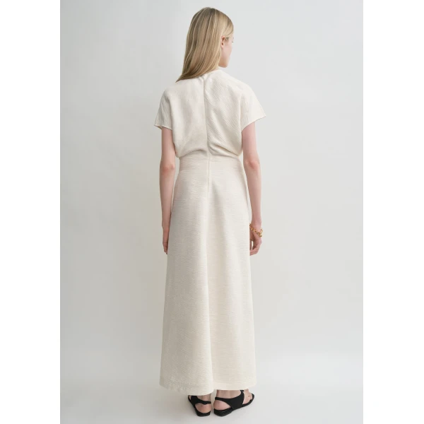 Totême Slouch waist crinkled dress in Cream - Dresses - Scandinavian Minimalist Luxury at Luxury Shoes 