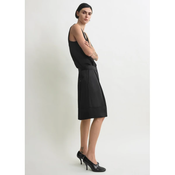 Totême Soft tuxedo skirt in Black - Skirts - Scandinavian Minimalist Luxury at Luxury Shoes 
