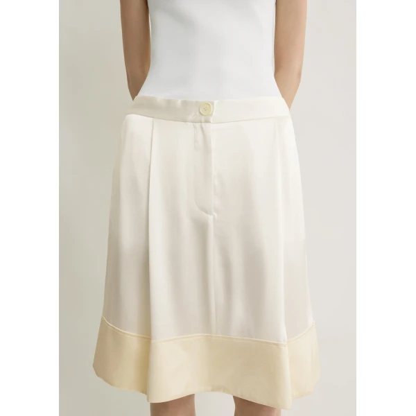 Totême Soft tuxedo skirt in White - Skirts - Scandinavian Minimalist Luxury at Luxury Shoes 