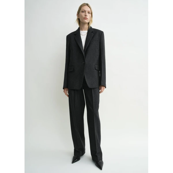 Totême Tailored blazer charcoal in Charcoal melange - Jackets - Scandinavian Minimalist Luxury at Luxury Shoes 