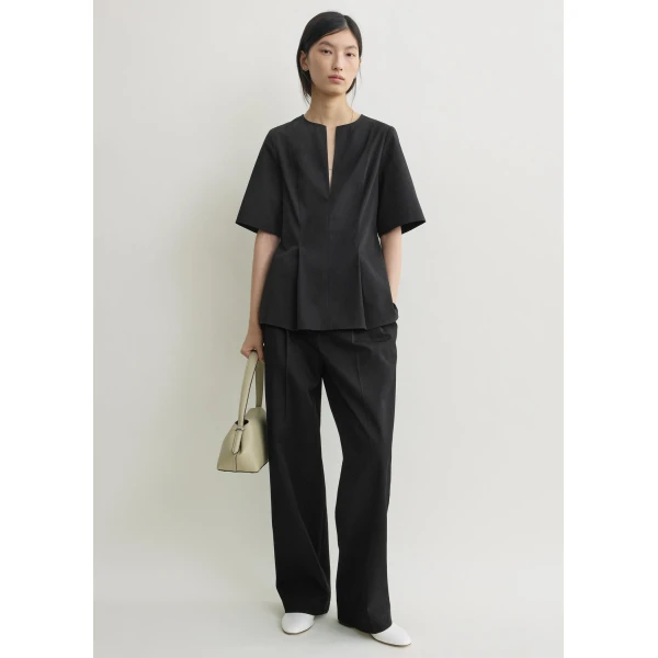Totême Tailored cotton top in Black - Tops - Scandinavian Minimalist Luxury at Luxury Shoes 