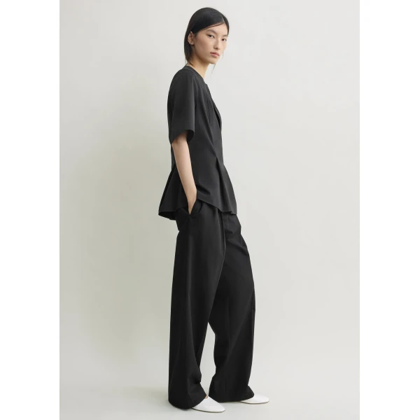 Totême Tailored cotton top in Black - Tops - Scandinavian Minimalist Luxury at Luxury Shoes 