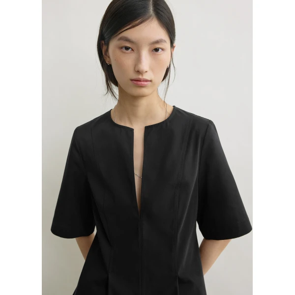 Totême Tailored cotton top in Black - Tops - Scandinavian Minimalist Luxury at Luxury Shoes 