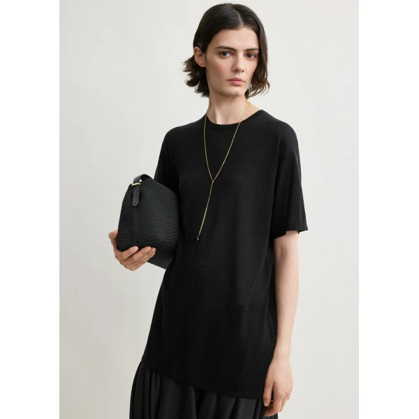 Totême Tee knit in Black - Tops - Scandinavian Minimalist Luxury at Luxury Shoes 