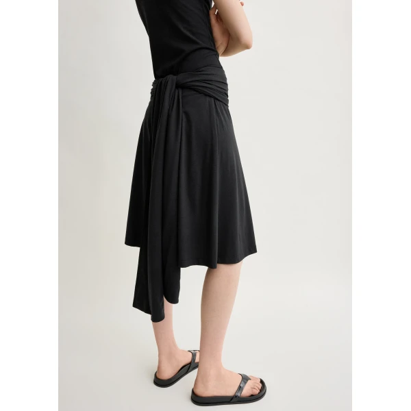 Totême Tie-waist jersey shorts in Black - Shorts - Scandinavian Minimalist Luxury at Luxury Shoes 