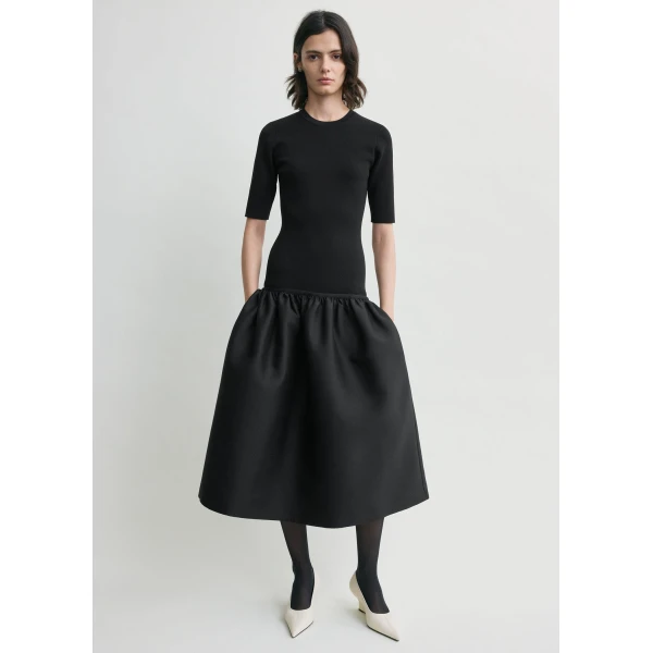 Totême Twinflower tee dress in Black - Dresses - Scandinavian Minimalist Luxury at Luxury Shoes 
