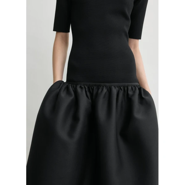 Totême Twinflower tee dress in Black - Dresses - Scandinavian Minimalist Luxury at Luxury Shoes 