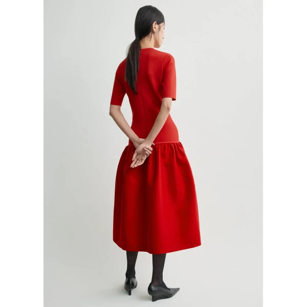 Totême Twinflower tee dress in Poppy - Dresses - Scandinavian Minimalist Luxury at Luxury Shoes 