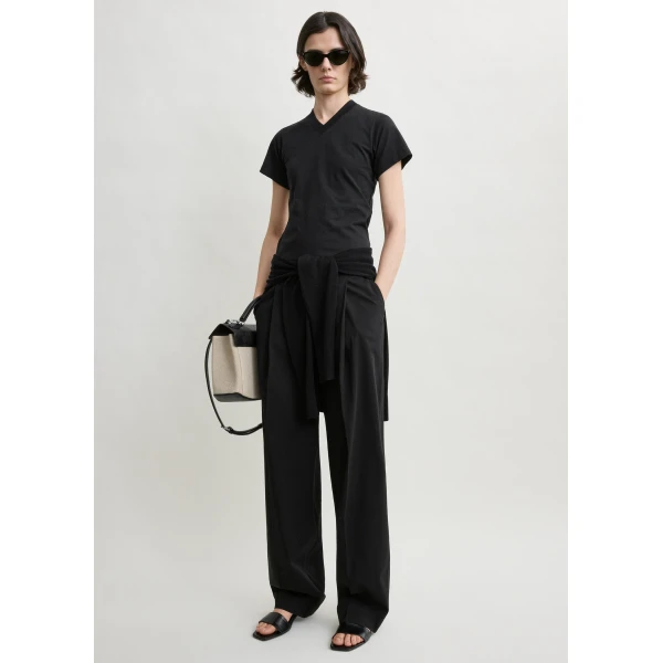 Totême Wide-ribbed v-neck tee in Black - Tops - Scandinavian Minimalist Luxury at Luxury Shoes 