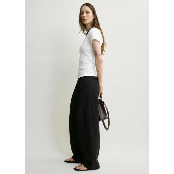 Totême Wide-ribbed v-neck tee in Optic white - Tops - Scandinavian Minimalist Luxury at Luxury Shoes 