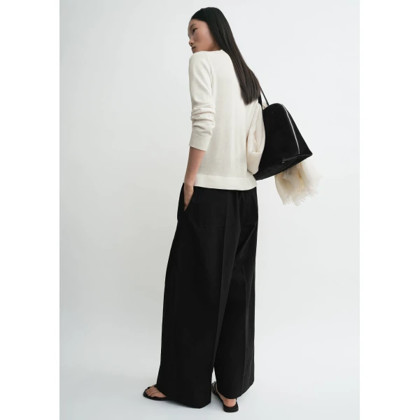 Totême Wool silk knit in Off-white - Knitwear - Scandinavian Minimalist Luxury at Luxury Shoes 
