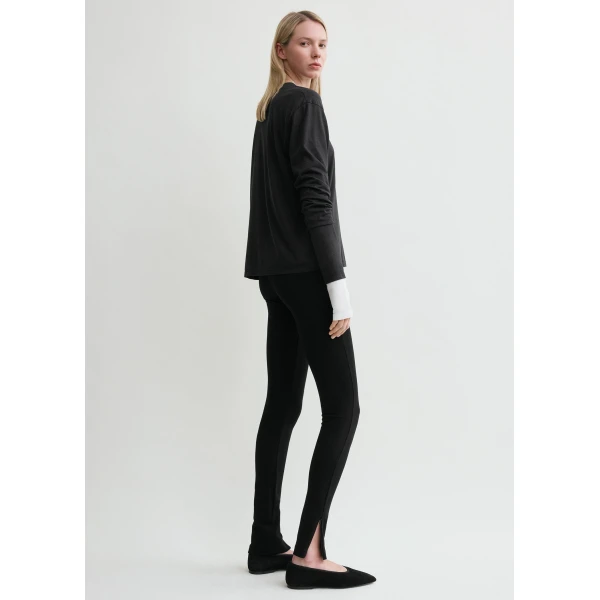Totême Zip leggings in Black - Pants - Scandinavian Minimalist Luxury at Luxury Shoes 