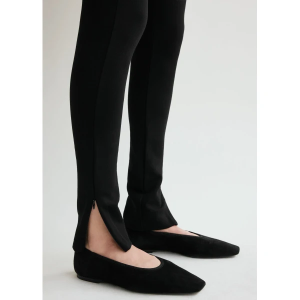 Totême Zip leggings in Black - Pants - Scandinavian Minimalist Luxury at Luxury Shoes 