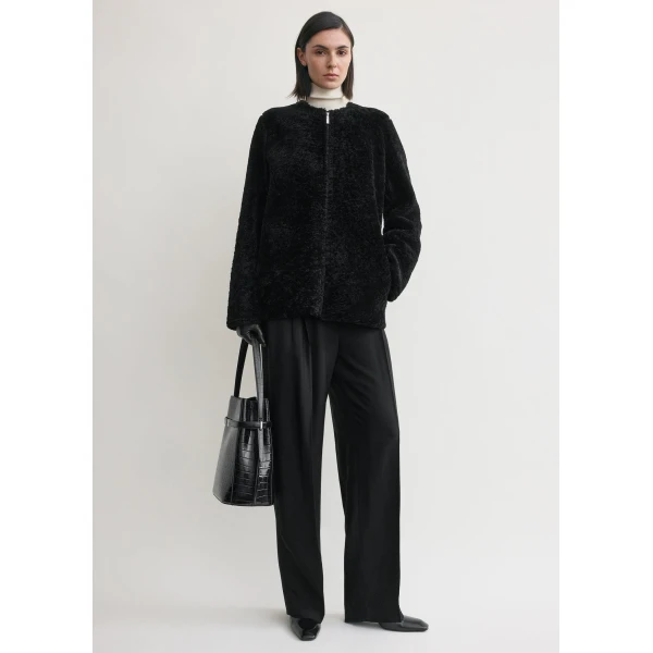 Totême Zipped teddy shearling jacket in Black - Jackets - Scandinavian Minimalist Luxury at Luxury Shoes 