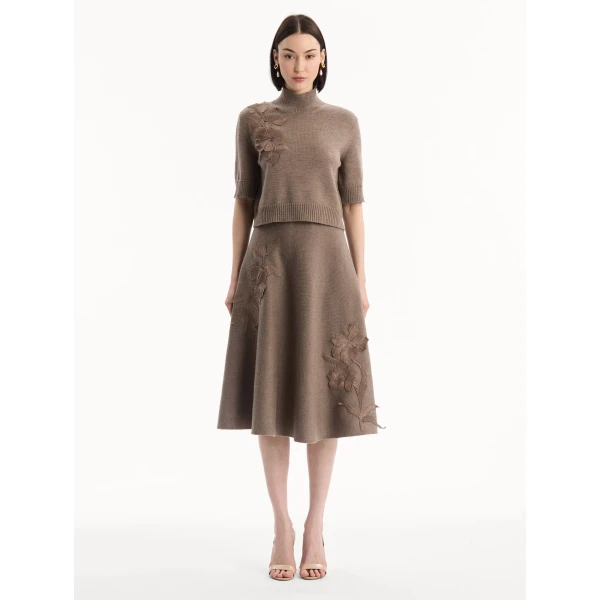 Oscar de la Renta Hibiscus Embroidered Knit Pullover - Knitwear - American Luxury Evening Wear at Luxury Shoes 